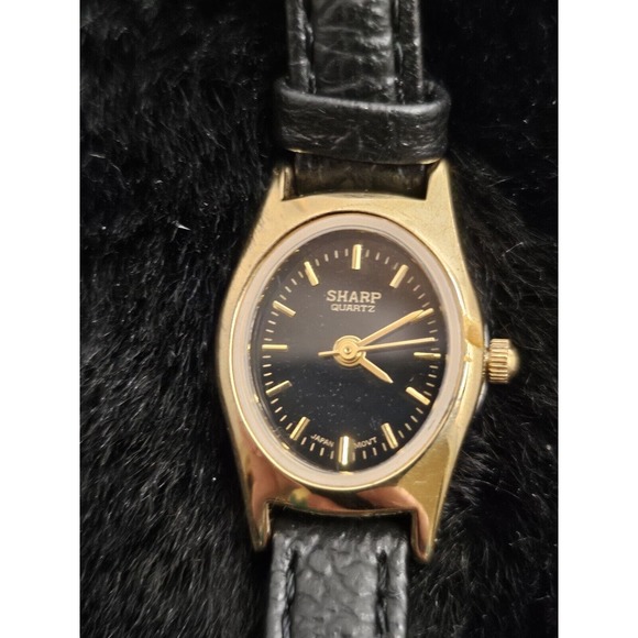 Rare Vintage Sharp Ladies Watch Gold Tone Water Resist Leather New Battery - Picture 2 of 10
